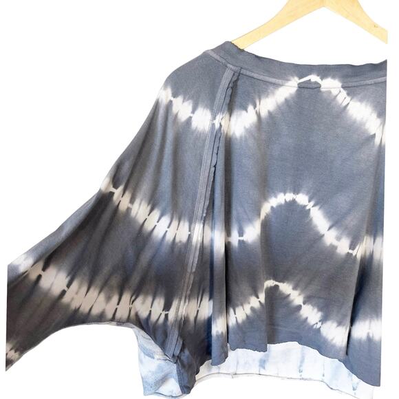 FREE PEOPLE TIE DYE Oversized Sweatshirt Cotton Blue Crop Dolman Sleeves XS EUC - Picture 4 of 8